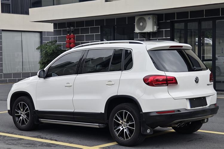Used Volkswagen Tiguan 2015 1.8TSI Automatic Two-Wheel Drive Luxury Model Exterior 4