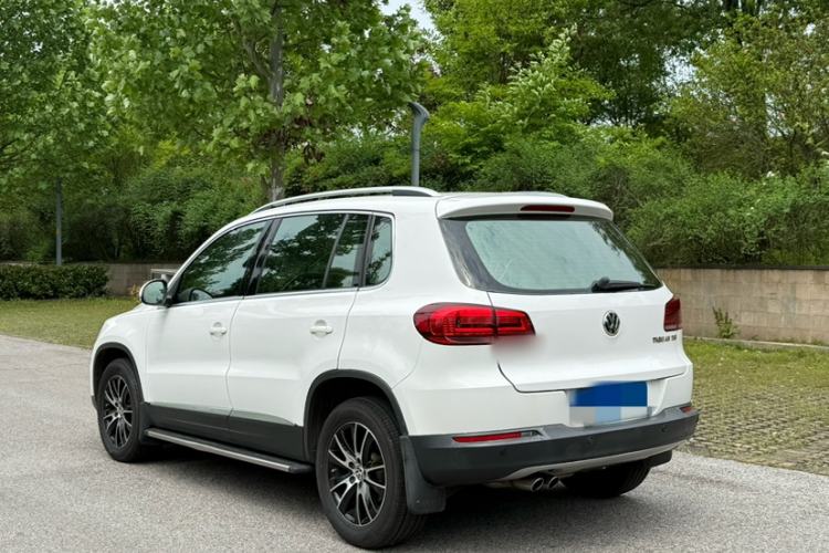 Used Volkswagen Tiguan 2015 1.8TSI Automatic Two-Wheel Drive Luxury Model Exterior 4