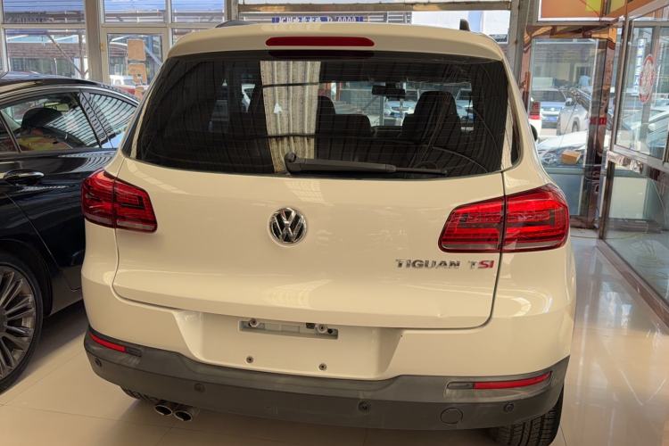 Used Volkswagen Tiguan 2015 1.8TSI Automatic Two-Wheel Drive Comfort Edition Exterior 4