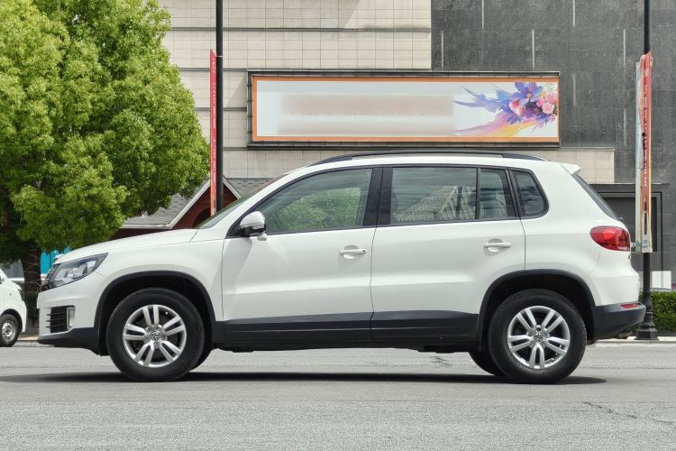 Used Volkswagen Tiguan 2015 1.8TSI Automatic Two-Wheel Drive Trend Edition Exterior 4