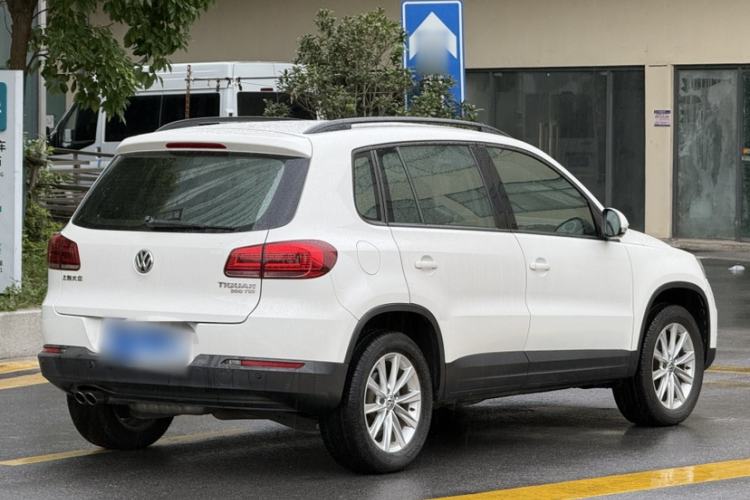 Used Volkswagen Tiguan 2015 1.8TSI Automatic Two-Wheel Drive Comfort Edition Exterior 4