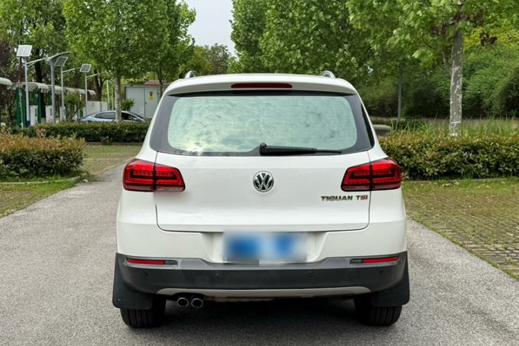 Used Volkswagen Tiguan 2015 1.8TSI Automatic Two-Wheel Drive Luxury Model Exterior 5
