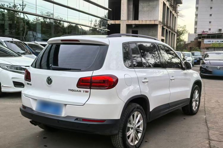 Used Volkswagen Tiguan 2015 1.8TSI Automatic Two-Wheel Drive Comfort Edition Exterior 5