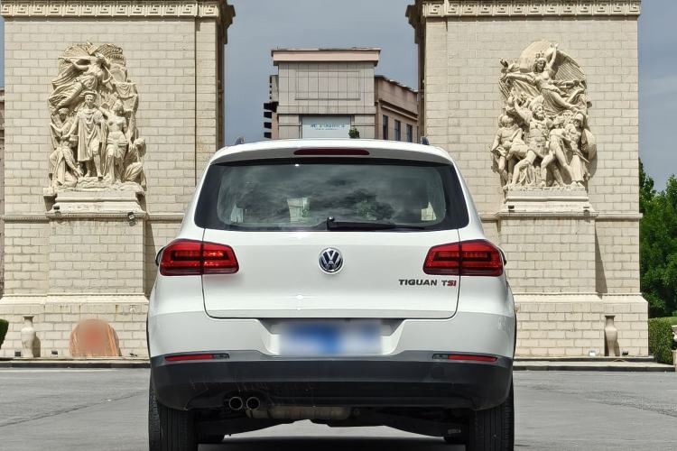 Used Volkswagen Tiguan 2015 1.8TSI Automatic Two-Wheel Drive Trend Edition Exterior 5
