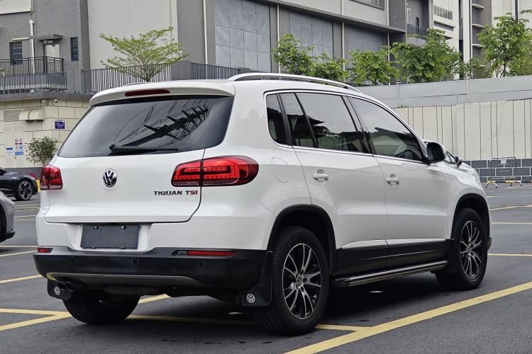 Used Volkswagen Tiguan 2015 1.8TSI Automatic Two-Wheel Drive Luxury Model Exterior 6