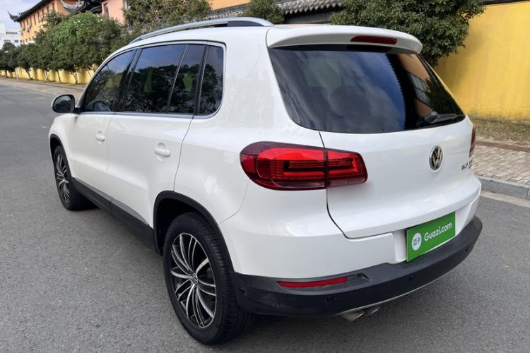 Used Volkswagen Tiguan 2015 2.0 TSI Automatic All-Wheel Drive Flagship Edition Exterior 6