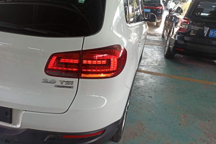 Used Volkswagen Tiguan 2015 2.0 TSI Comfort Edition Exterior 6