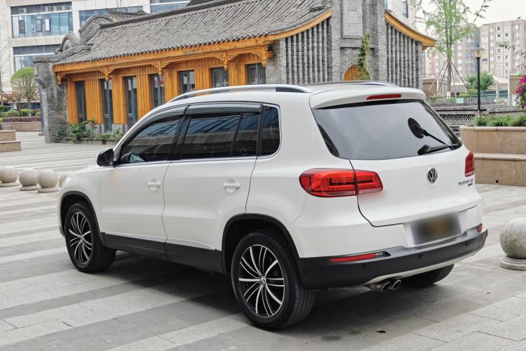 Used Volkswagen Tiguan 2015 2.0 TSI Automatic All-Wheel Drive Flagship Edition Exterior 6