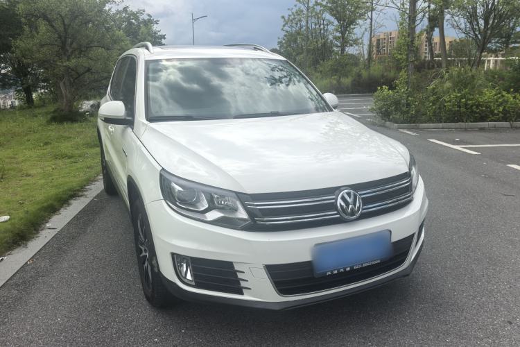 Used Volkswagen Tiguan 2015 1.8TSI Automatic All-Wheel-Drive Luxury Model Exterior 7