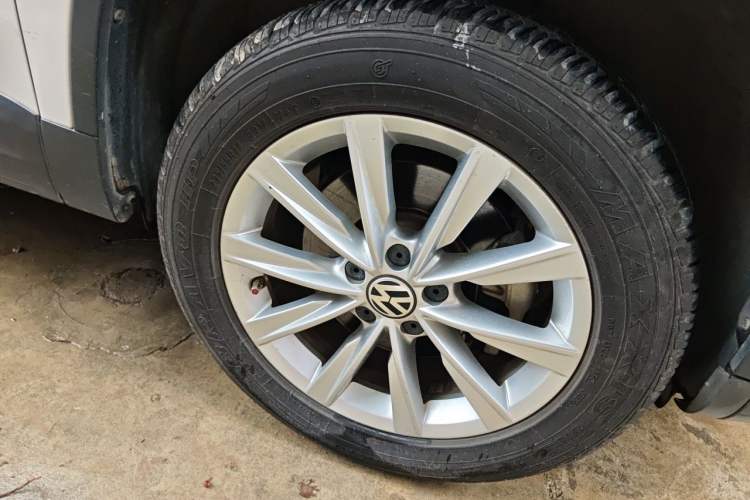 Used Volkswagen Tiguan 2015 1.8TSI Automatic Two-Wheel Drive Comfort Edition Exterior 7