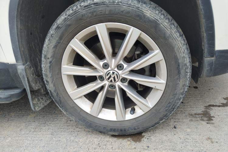Used Volkswagen Tiguan 2015 1.8TSI Automatic Two-Wheel Drive Comfort Edition Exterior 7