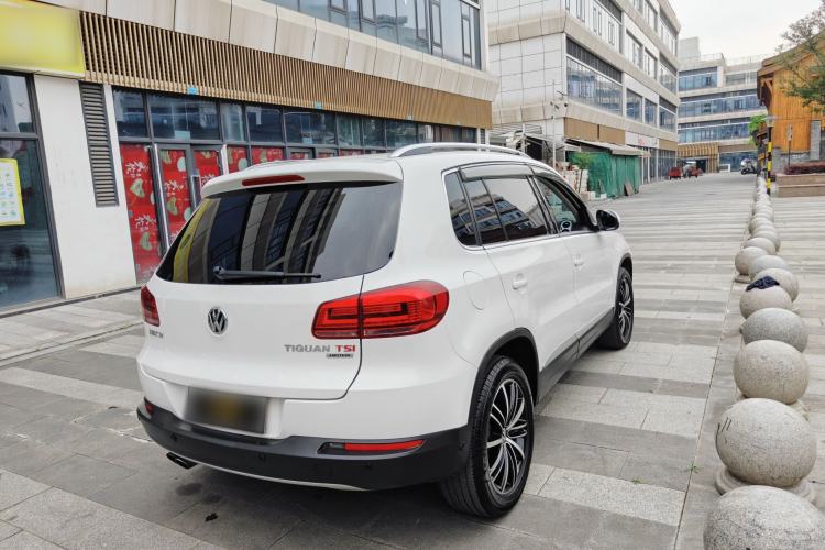 Used Volkswagen Tiguan 2015 2.0 TSI Automatic All-Wheel Drive Flagship Edition Exterior 7