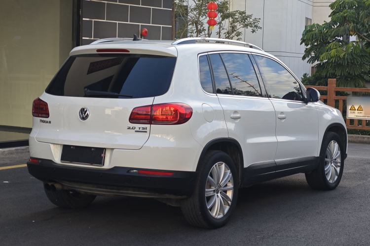 Used Volkswagen Tiguan 2015 2.0 TSI Comfort Edition Exterior 8