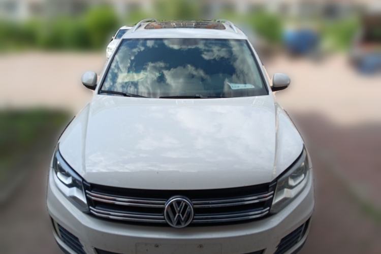 Used Volkswagen Tiguan 2015 1.8TSI Automatic All-Wheel-Drive Luxury Model Front