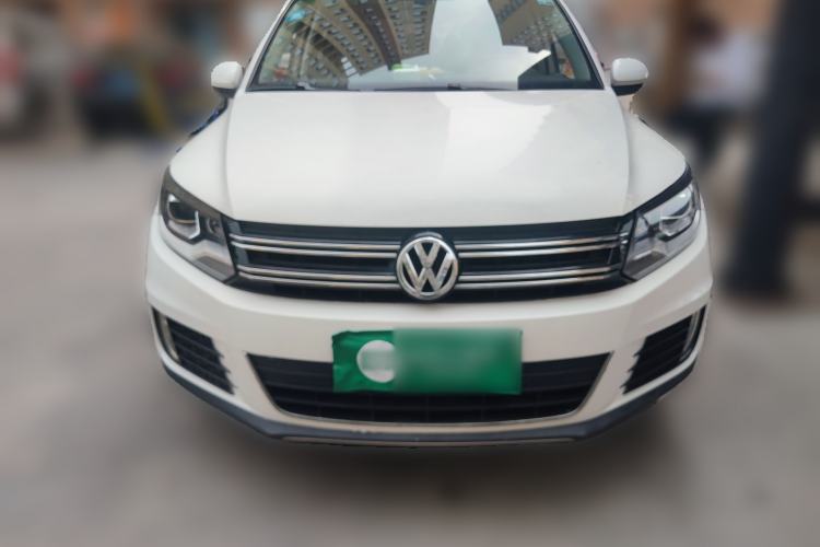 Used Volkswagen Tiguan 2015 2.0 TSI Automatic All-Wheel Drive Luxury Edition Front