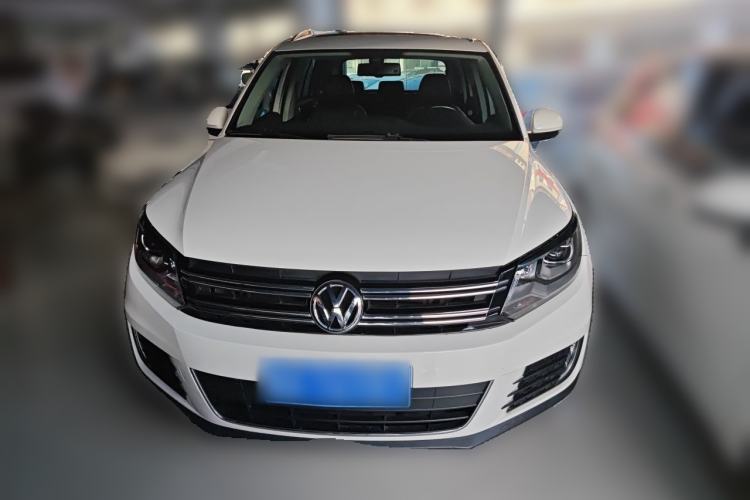 Used Volkswagen Tiguan 2015 2.0 TSI Automatic All-Wheel Drive Luxury Edition Front