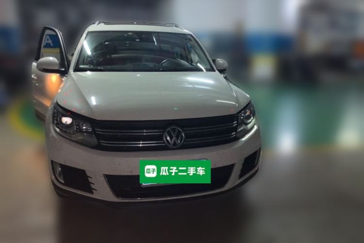Used Volkswagen Tiguan 2015 2.0 TSI Automatic All-Wheel Drive Flagship Edition Front