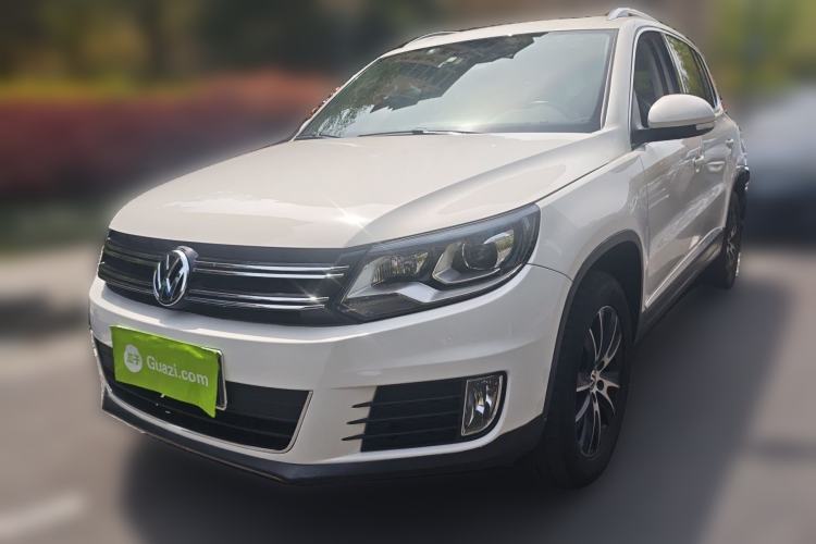 Used Volkswagen Tiguan 2015 1.8TSI Automatic Two-Wheel Drive Luxury Model Front Left 45 Deg