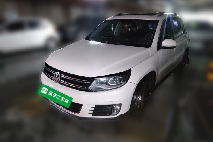 Used Volkswagen Tiguan 2015 1.8TSI Automatic Two-Wheel Drive Luxury Model Front Left 45 Deg
