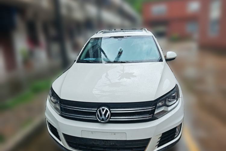Used Volkswagen Tiguan 2015 1.8TSI Automatic All-Wheel-Drive Luxury Model Front