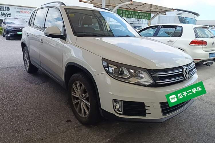 Used Volkswagen Tiguan 2015 1.8TSI Automatic Two-Wheel Drive Comfort Edition Front Right 45 Deg