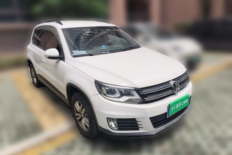 Used Volkswagen Tiguan 2015 1.8TSI Automatic Two-Wheel Drive Trend Edition Front Right 45 Deg