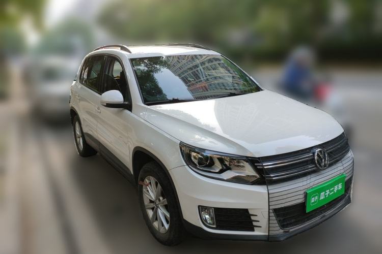 Used Volkswagen Tiguan 2015 1.8TSI Automatic Two-Wheel Drive Comfort Edition Front Right 45 Deg
