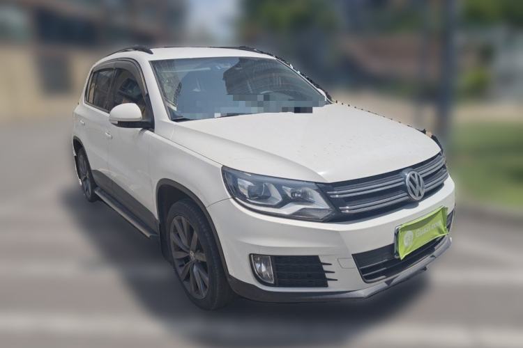 Used Volkswagen Tiguan 2015 1.8TSI Automatic Two-Wheel Drive Trend Edition Front Right 45 Deg