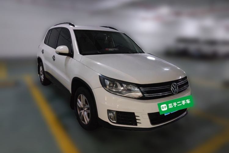 Used Volkswagen Tiguan 2015 1.8TSI Manual Two-Wheel Drive Fashion Edition Front Right 45 Deg