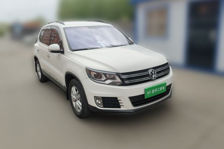 Used Volkswagen Tiguan 2015 1.8TSI Manual Two-Wheel Drive Fashion Edition Front Right 45 Deg