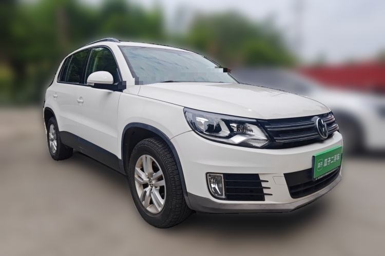 Used Volkswagen Tiguan 2015 1.8TSI Automatic Two-Wheel Drive Trend Edition Front Right 45 Deg