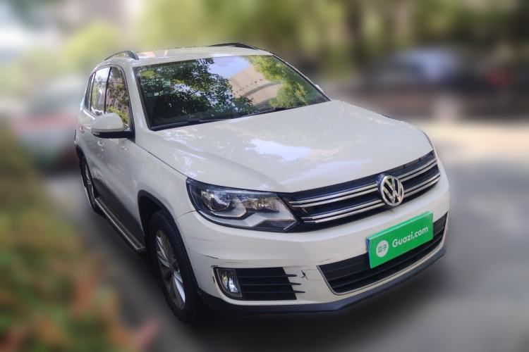 Used Volkswagen Tiguan 2015 1.8TSI Automatic Two-Wheel Drive Comfort Edition Front Right 45 Deg