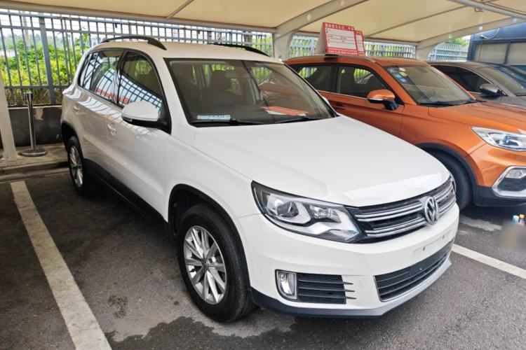 Used Volkswagen Tiguan 2015 1.8TSI Automatic Two-Wheel Drive Comfort Edition Front Right 45 Deg