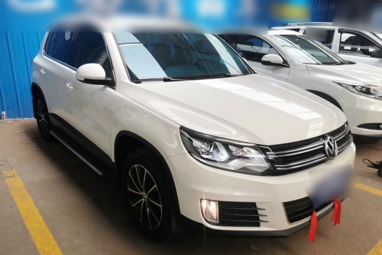 Used Volkswagen Tiguan 2015 1.8TSI Automatic Two-Wheel Drive Comfort Edition Front Right 45 Deg