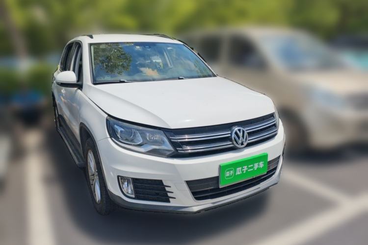 Used Volkswagen Tiguan 2015 1.8TSI Automatic Two-Wheel Drive Comfort Edition Front Right 45 Deg