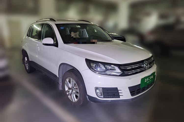 Used Volkswagen Tiguan 2015 1.8TSI Automatic Two-Wheel Drive Trend Edition Front Right 45 Deg