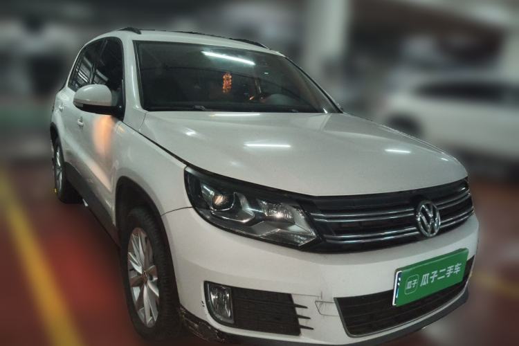 Used Volkswagen Tiguan 2015 1.8TSI Automatic Two-Wheel Drive Comfort Edition Front Right 45 Deg
