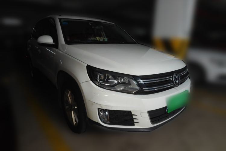 Used Volkswagen Tiguan 2015 1.8TSI Automatic Two-Wheel Drive Comfort Edition Front Right 45 Deg