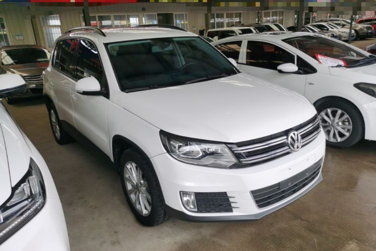 Used Volkswagen Tiguan 2015 1.8TSI Automatic Two-Wheel Drive Comfort Edition Front Right 45 Deg