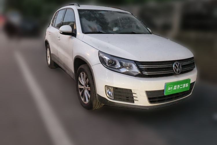 Used Volkswagen Tiguan 2015 1.8TSI Automatic Two-Wheel Drive Comfort Edition Front Right 45 Deg