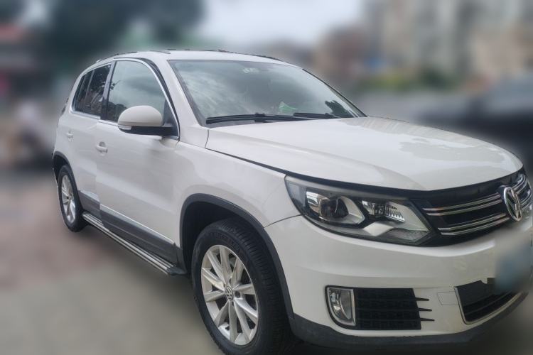 Used Volkswagen Tiguan 2015 1.8TSI Automatic Two-Wheel Drive Comfort Edition Front Right 45 Deg