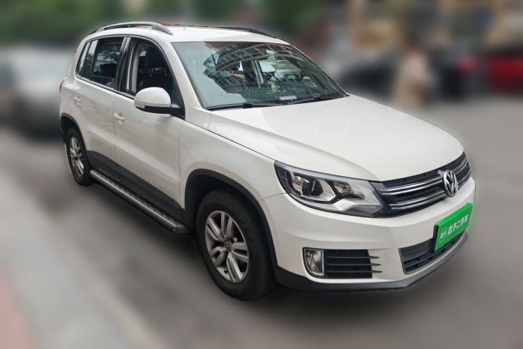 Used Volkswagen Tiguan 2015 1.8TSI Automatic Two-Wheel Drive Trend Edition Front Right 45 Deg