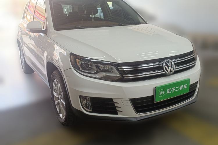 Used Volkswagen Tiguan 2015 1.8TSI Automatic Two-Wheel Drive Comfort Edition Front Right 45 Deg