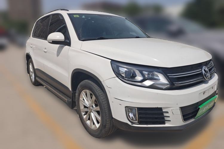 Used Volkswagen Tiguan 2015 1.8TSI Automatic Two-Wheel Drive Comfort Edition Front Right 45 Deg