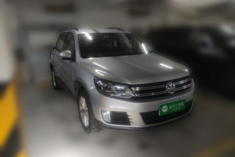 Used Volkswagen Tiguan 2015 1.8TSI Automatic Two-Wheel Drive Comfort Edition Front Right 45 Deg