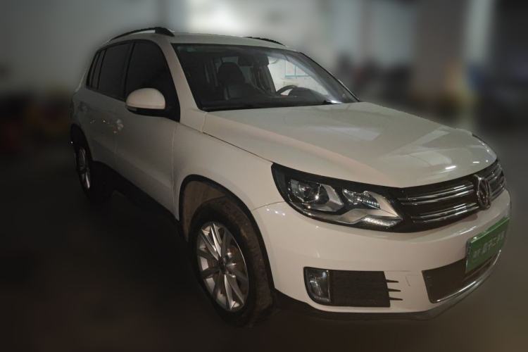 Used Volkswagen Tiguan 2015 1.8TSI Automatic Two-Wheel Drive Comfort Edition Front Right 45 Deg