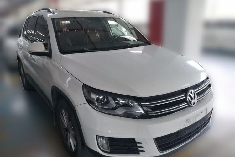 Used Volkswagen Tiguan 2015 1.8TSI Automatic Two-Wheel Drive Comfort Edition Front Right 45 Deg