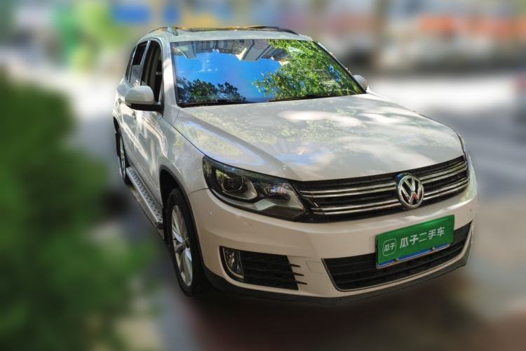 Used Volkswagen Tiguan 2015 1.8TSI Automatic Two-Wheel Drive Comfort Edition Front Right 45 Deg