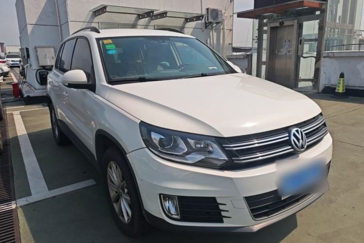 Used Volkswagen Tiguan 2015 1.8TSI Automatic Two-Wheel Drive Comfort Edition Front Right 45 Deg