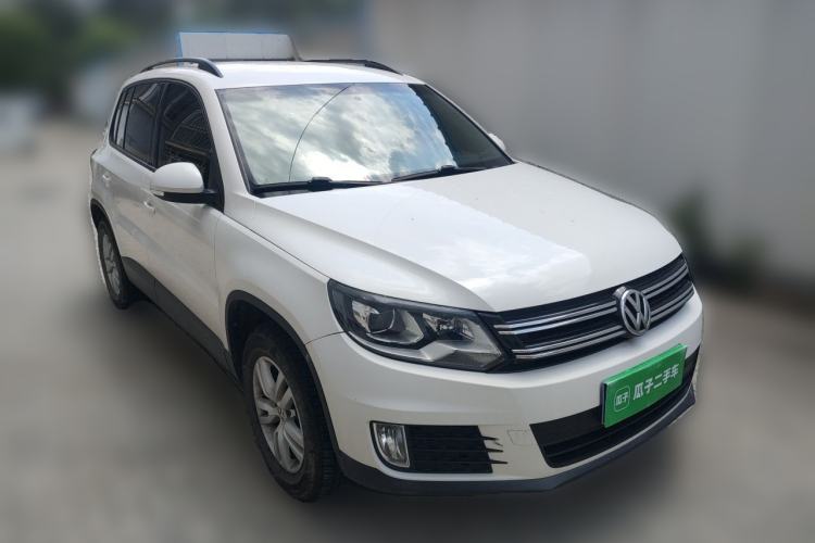 Used Volkswagen Tiguan 2015 1.8TSI Automatic Two-Wheel Drive Trend Edition Front Right 45 Deg
